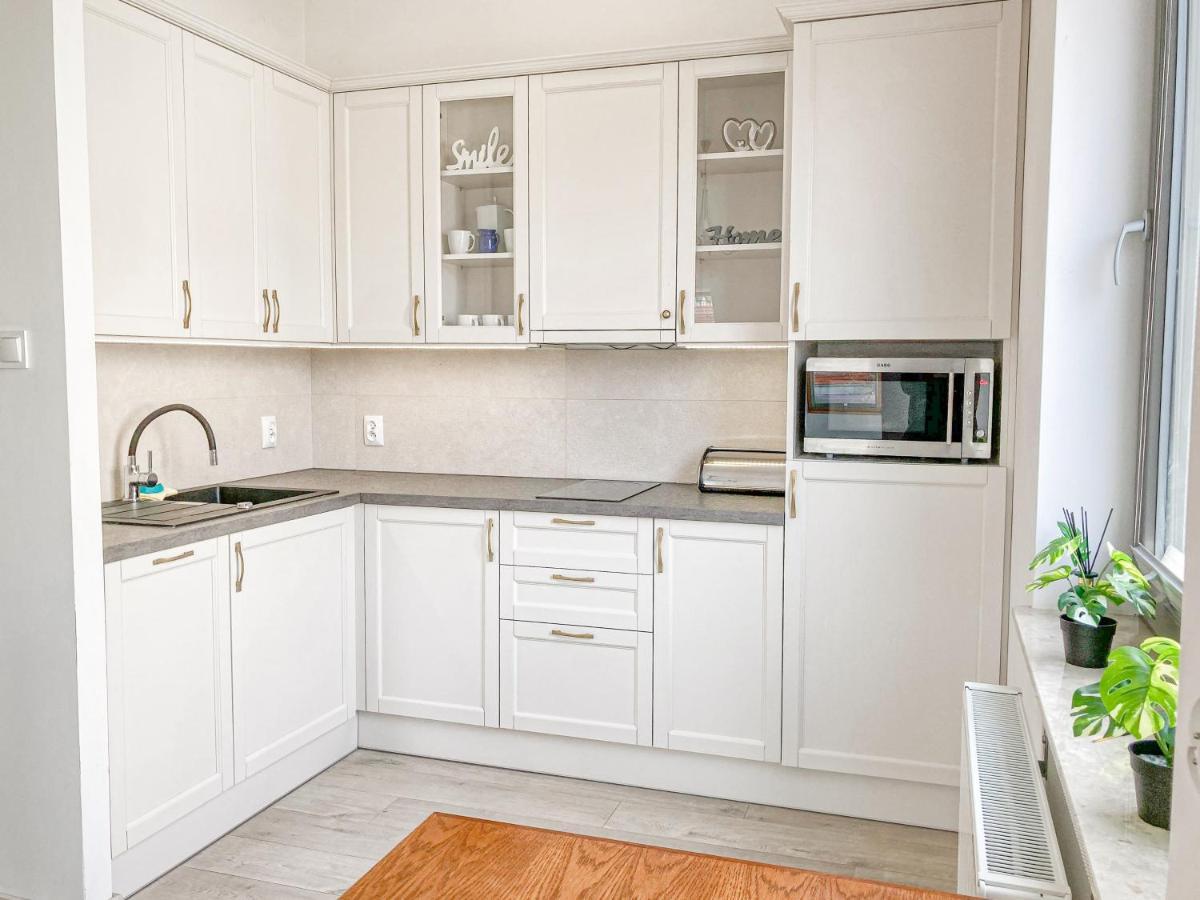 Apartment Old Town Panienska 3 *